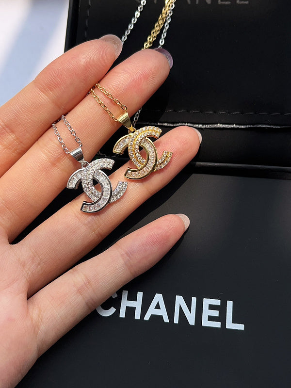 X668    Women's titanium steel necklace jewelry