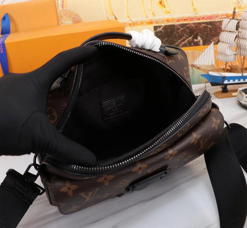 GLP066  High quality leather bag men bag  22 x 18 x 8CM for women and men