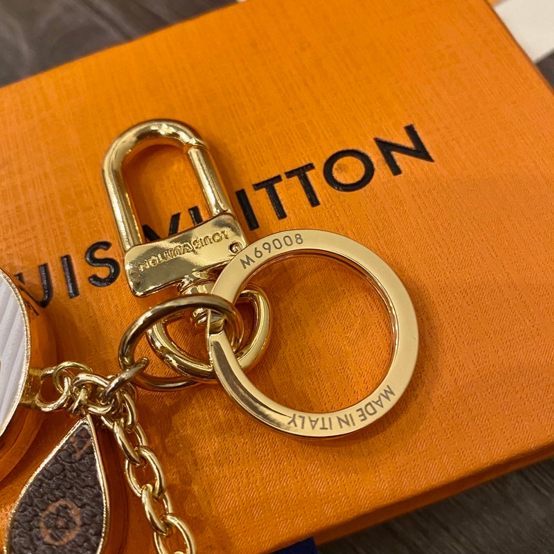 LKE16 Fashion keychain popular accessories