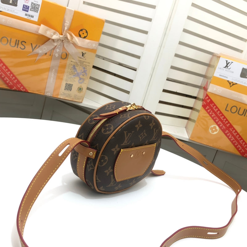 GLP201 Louis Vuitton Classic Women's Shoulder Bag Round Leather Crossbody Bag 18x16x6x5CM