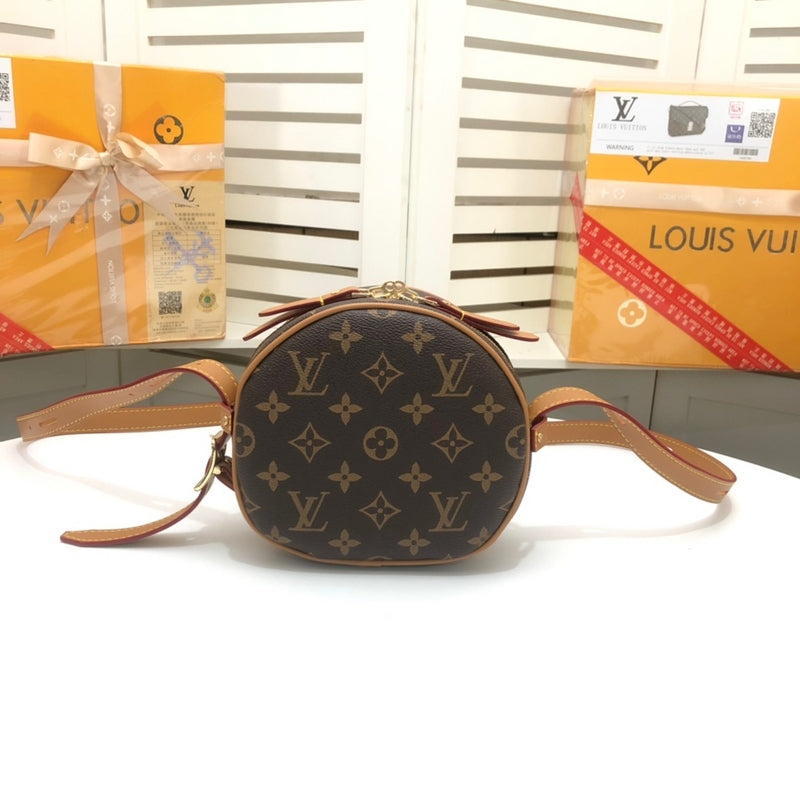GLP201 Louis Vuitton Classic Women's Shoulder Bag Round Leather Crossbody Bag 18x16x6x5CM