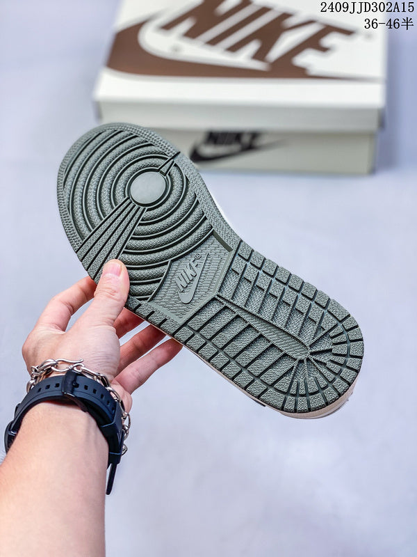 BNS23 Man And Women Leather Shoes 36-46 with box