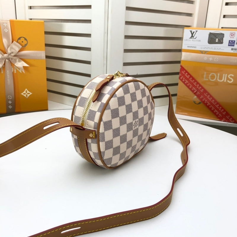 GLP201 Louis Vuitton Classic Women's Shoulder Bag Round Leather Crossbody Bag 18x16x6x5CM
