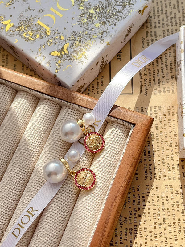 A1070   Women's earring jewelry