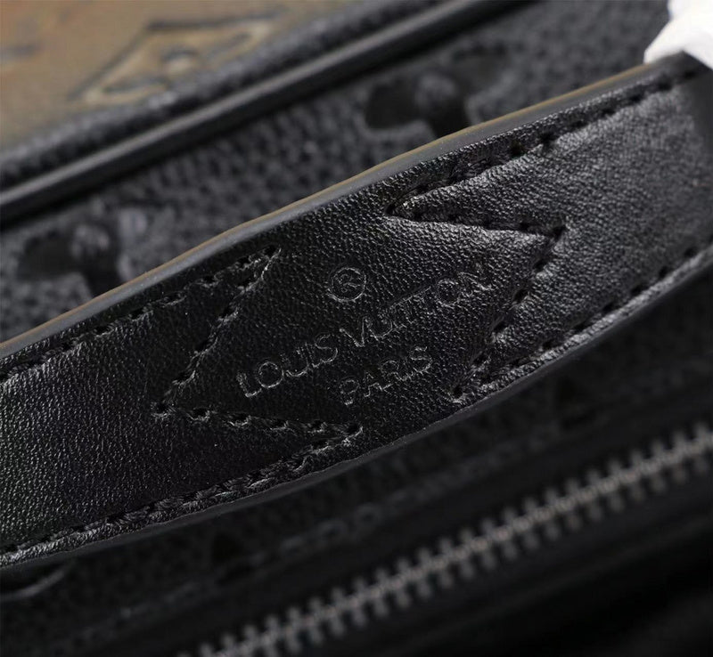 GLP066  High quality leather bag men bag  22 x 18 x 8CM for women and men