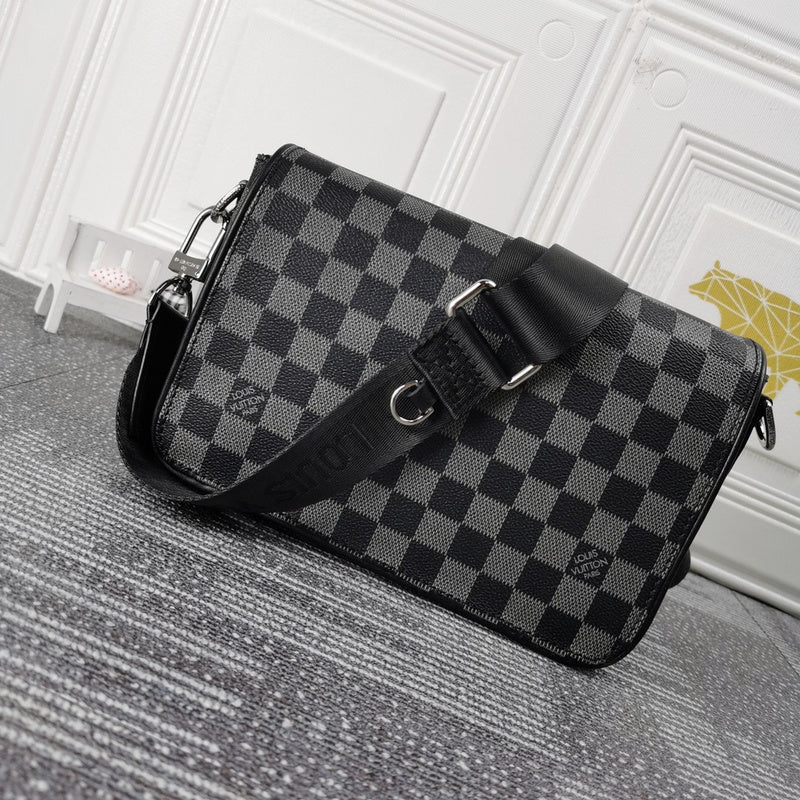 LLP85  Men Leather Bag 23.5 x 14.0 x 5.0CM high quality