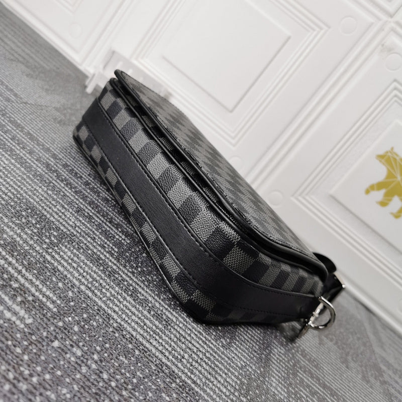 LLP85  Men Leather Bag 23.5 x 14.0 x 5.0CM high quality