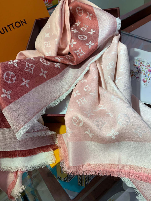 XLC28 Hidh quality 60% silk 40% wool Scarf Can choose box