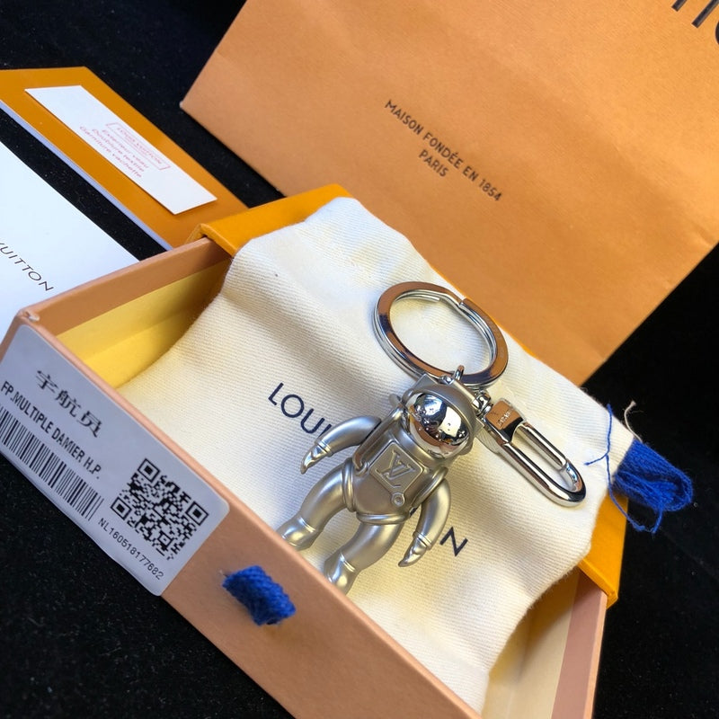 LKE13 Fashion  astronaut keychain popular accessories