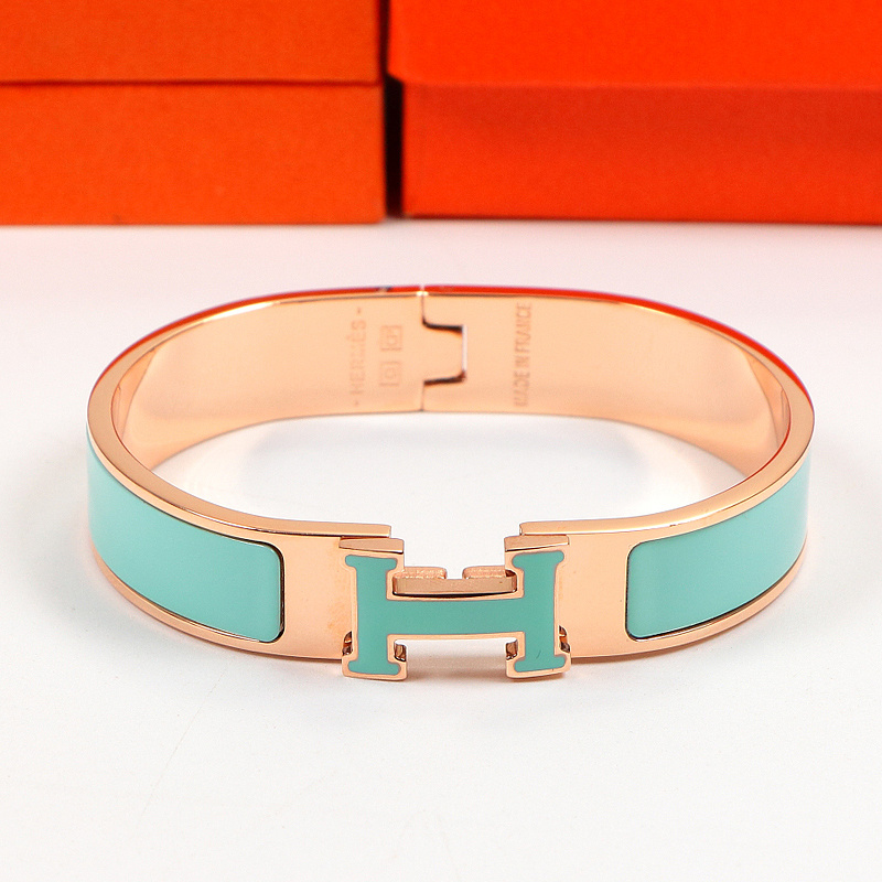 HB3 Classic stainless steel bracelet with H logo, high-quality jewelry