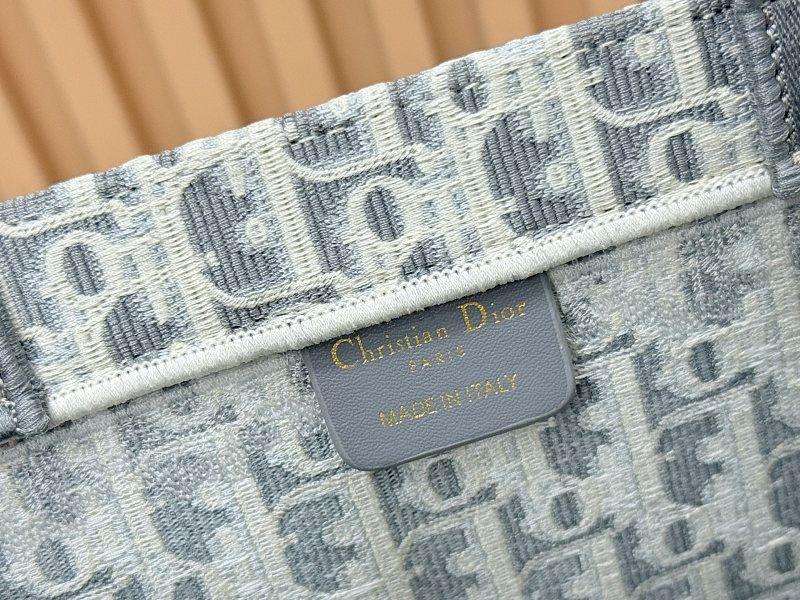 LDP33 bag  26-8-22cm 41-14-32cm 36-27-16cm Hand bag