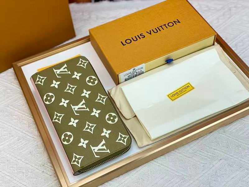 LLP46 Card bag 19.5x10.5x2.5CM Leather Wallet with box