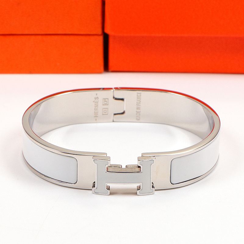 HB3 Classic stainless steel bracelet with H logo, high-quality jewelry