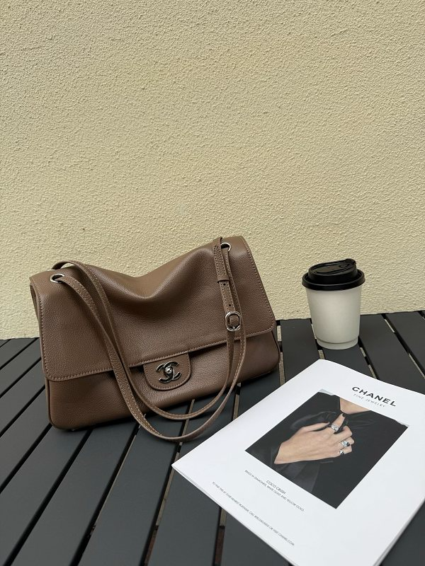 LCP105 bag 38.5-11-26cm 32-10-19.5cm Hand bag