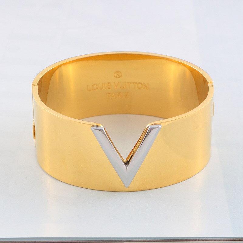 LVB123 Wide Version V Letter, Titanium Steel Bracelet, Women's Jewelry