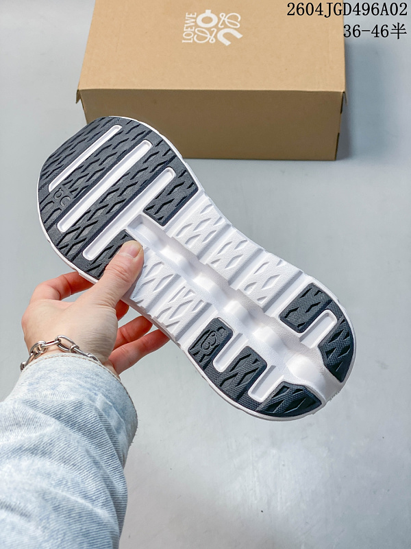 BOS3 Man and women 36-45 shoes with box