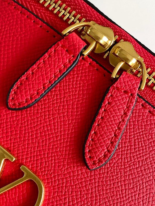 LVP2 bag17-10- 9cm  Shoulder bags