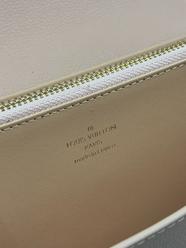 LLP252 Leather Wallets 15-10-3cm with box