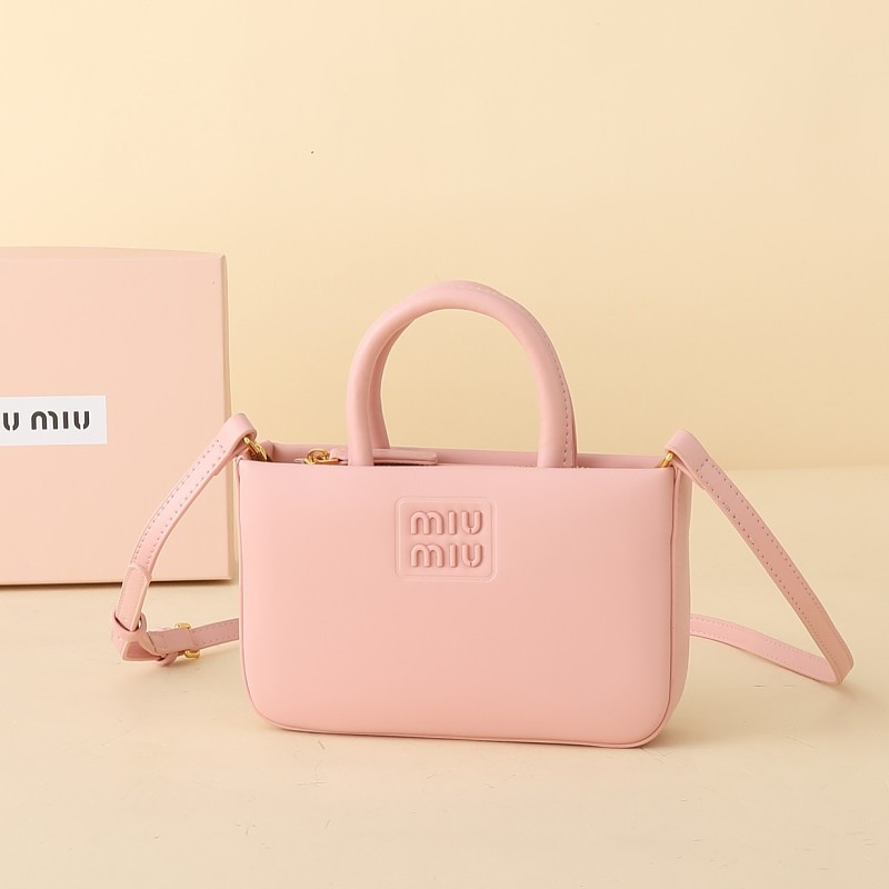 LMP20 bag 20-4-13CM Hand bag