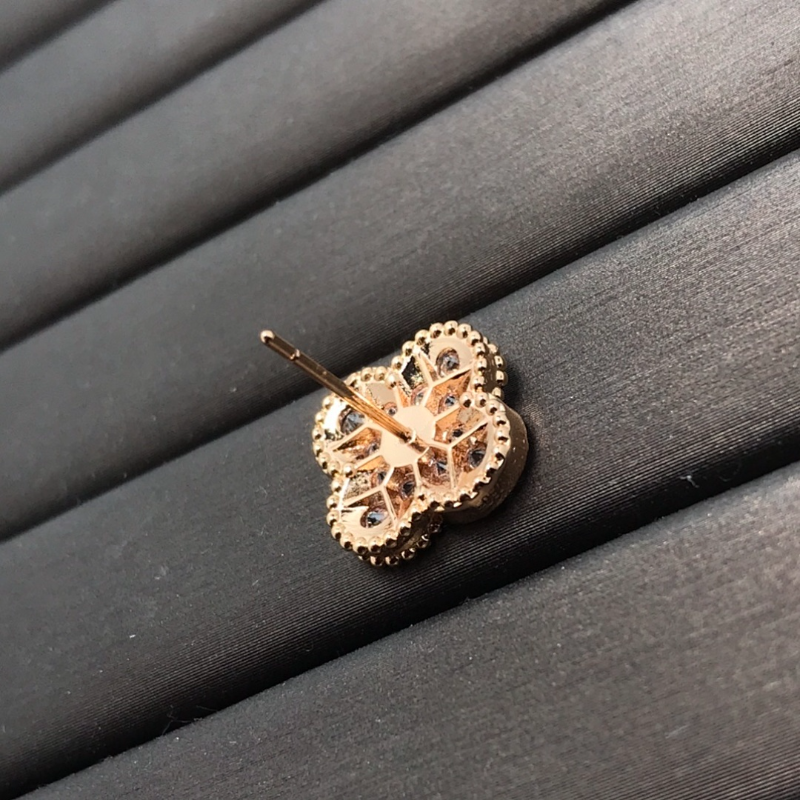 VAE61   Women's Starry Sky Large Earnail Jewelry