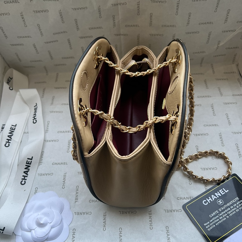 LCP50 bag 22-12cm Shoulder bags