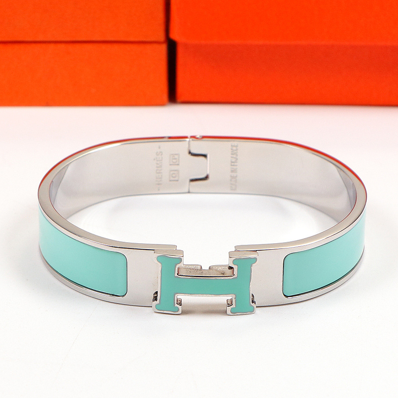 HB3 Classic stainless steel bracelet with H logo, high-quality jewelry