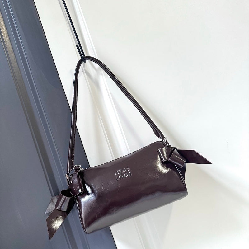 LMP28 bag 22-13-6cm Hand bag