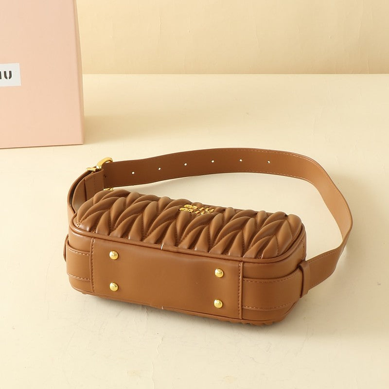 LMP15 bag 24-11.5-7cm Shoulder bags