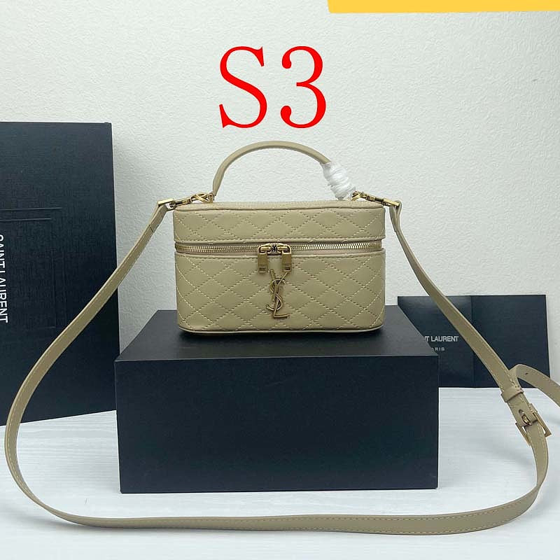 LYP46 bag 18-11-6.5cm  Shoulder bags