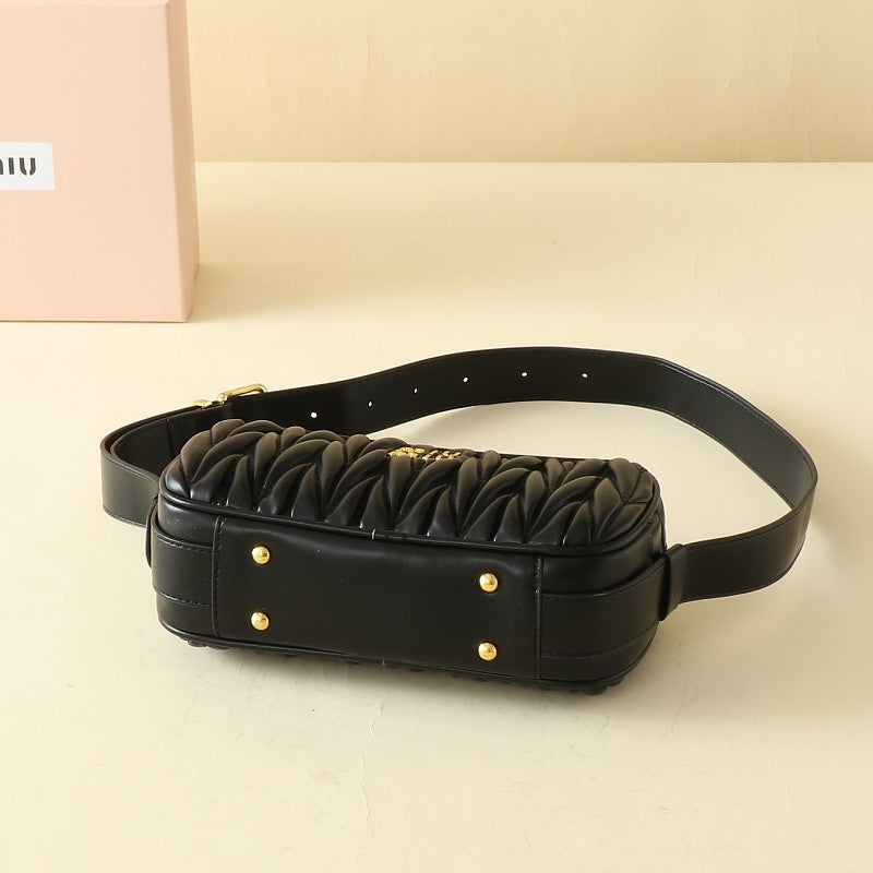 LMP15 bag 24-11.5-7cm Shoulder bags