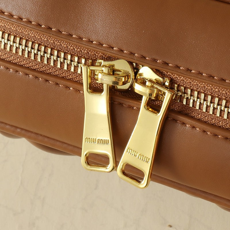 LMP15 bag 24-11.5-7cm Shoulder bags